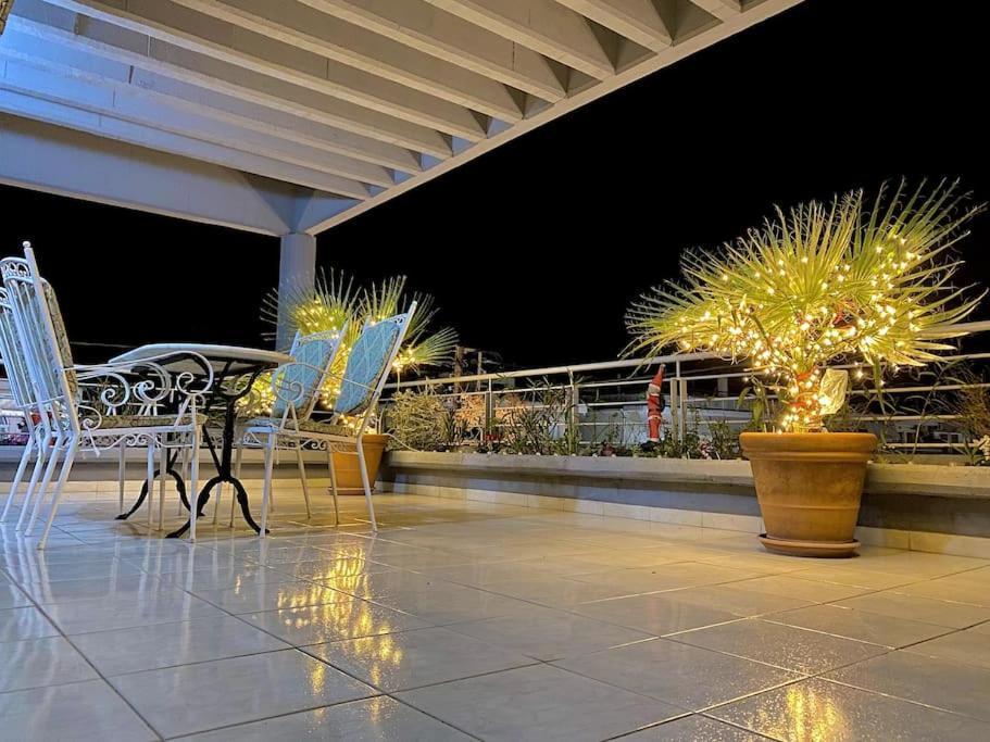 Downtown Apartment Kamena Vourla Esterno foto