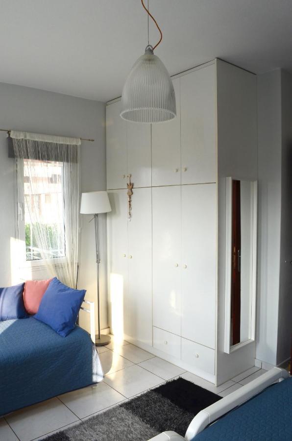 Downtown Apartment Kamena Vourla Esterno foto